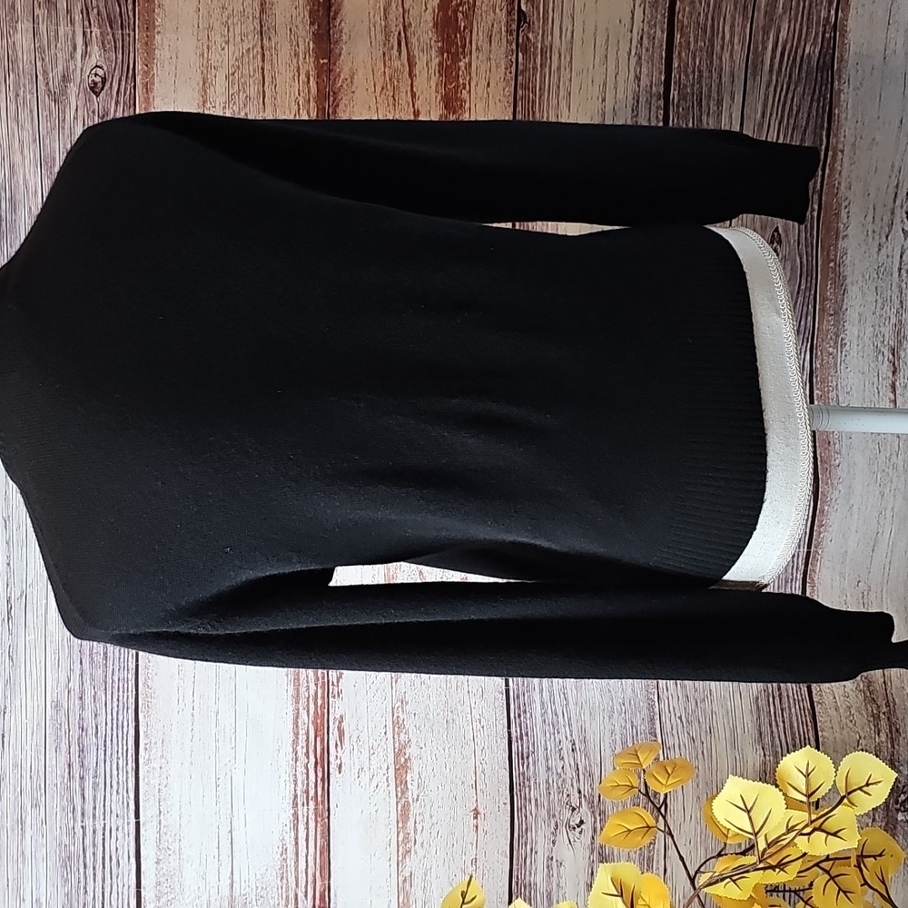J. CREW 100% 2-PLY CASHMERE BLACK LONG SLEEVE BUTTON-UP CARDIGAN *WITH FLAW* - Picture 6 of 16
